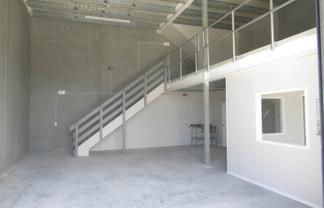 120M² MODERN ROAD FRONT INDUSTRIAL UNIT
