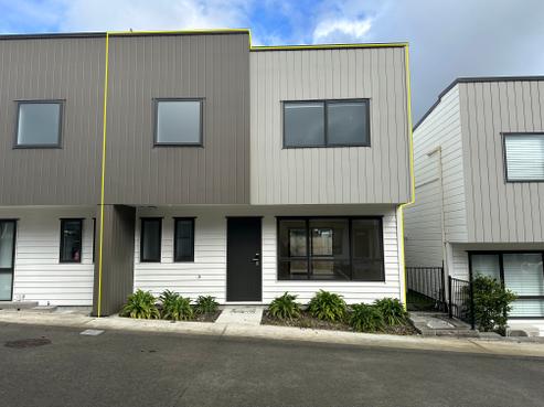88A Sylvan Crescent, Te Atatu South