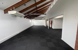 Central Onehunga Commercial Space with Parking
