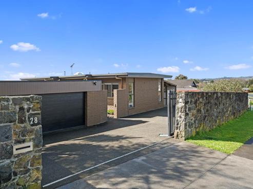 28 Luton Avenue, Sunnyhills