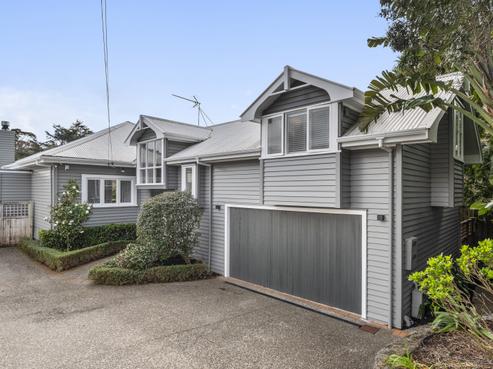 8 Hasbury Avenue, Epsom
