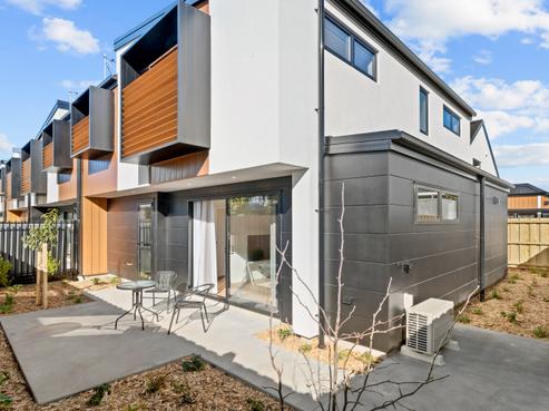 3/130 Holly Road, Saint Albans
