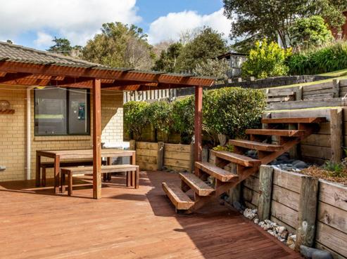 80 Cabeleigh Drive, Helensville