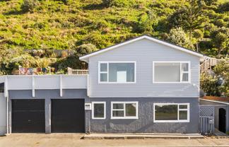 134 Owhiro Bay Parade, Owhiro Bay