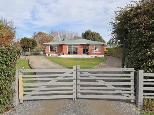 195 Maher Street, Tisbury