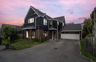 6 Ellwood Place, Churton Park