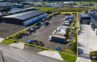 Large Yard with Dual Access