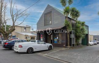 CHARACTER OFFICE WITH TIMBER FLOORS IN EPSOM