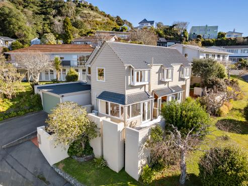 4 Ridd Crescent, Karori