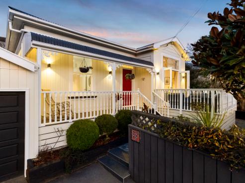 17 Cooper Street, Karori