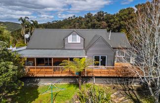 16 Causeway Road, Paihia