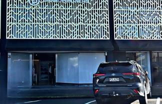 High-Impact Retail/Office Space in Takapuna