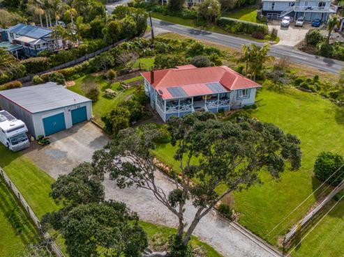 18 Grey Street East, Mangonui