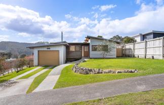 109 Te Tutu Street, Whangamata