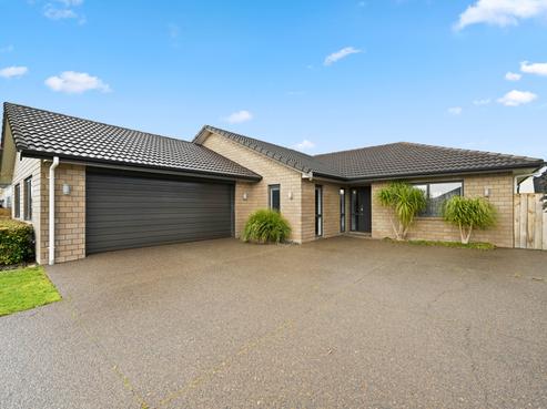 33 Aquila Crescent, Rototuna North