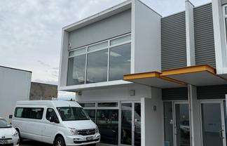 Office Suite with Natural Light - Carlyle St