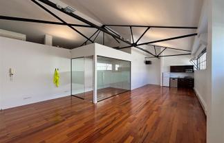 Tidy Character Parnell Office