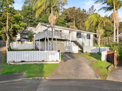 11 Chrisarda Place, Red Hill