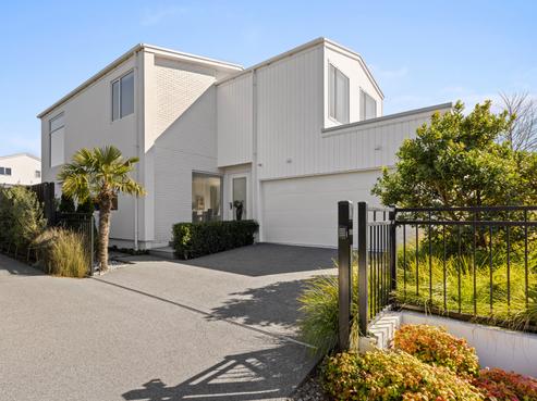 17 Strowan Road, Strowan