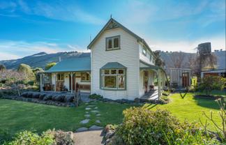 1287 Okains Bay Road, Okains Bay