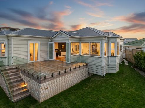 6 Sunhaven Drive, Newlands