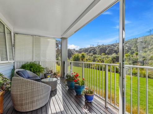 126 Eaves Bush Parade, Orewa