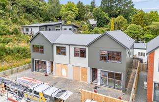 4/60 Akatarawa Road, Brown Owl