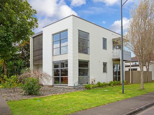 16 Figaro Crescent, Takanini