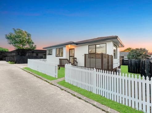 2/14 Etherton Drive, Weymouth