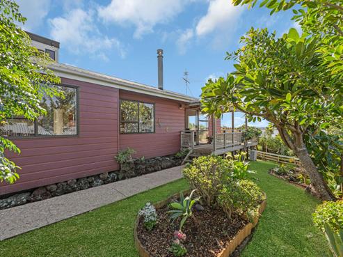 2/14 Pleasant Road, Glen Eden