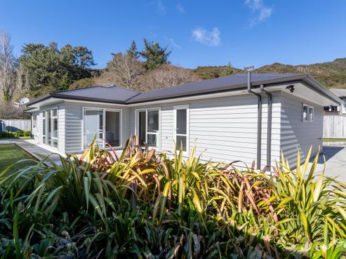 8A Karaka Street, Wainuiomata