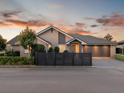 1 Minorca Lane, Burwood