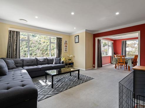 5 Mahoe Street, Tawa