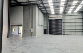 EXCEPTIONAL NEW INDUSTRIAL UNIT
