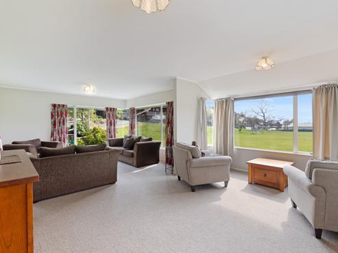 2/27 Renwick Place, Nelson South