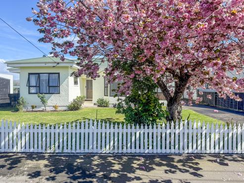 4 Mckenzie Terrace, Carterton