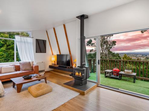 1000 East Coast Road, Northcross