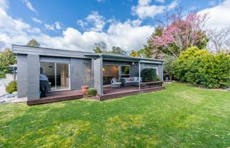 24 Splitt Avenue, Glenview