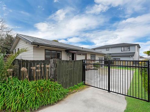 54B Halsey Road, Manurewa