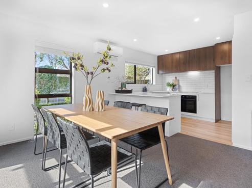 2/64 Searells Road, Strowan