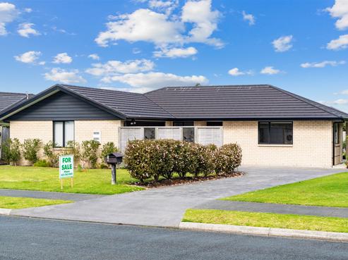 4 Kowi Lakes Drive, One Tree Point