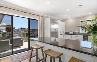 32 Briarley Street, Avenues