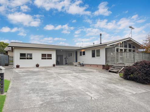 14 Churchill Street, Pukekohe