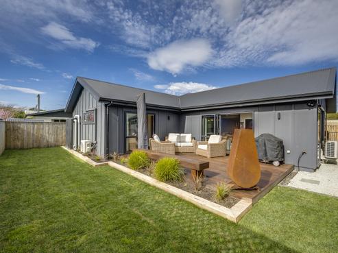 733 Ngaio Street, Mahora