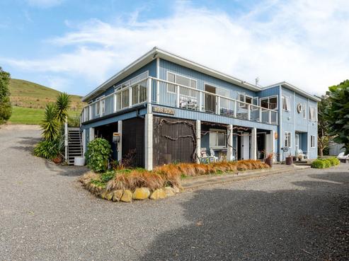 6 Beach Road, Porangahau