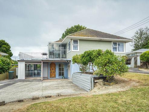 8 Condliffe Place, New Windsor