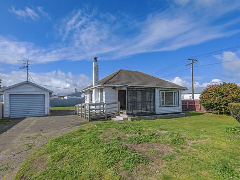 14 Hall Street, Foxton