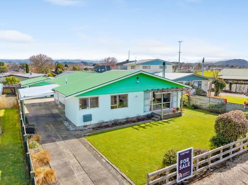 6 Tudor Road, Pahiatua