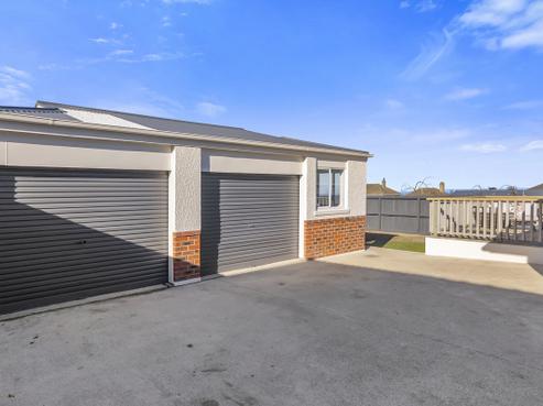 43 Isadore Road, Saint Clair