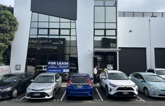 Corner site industrial with office/showroom